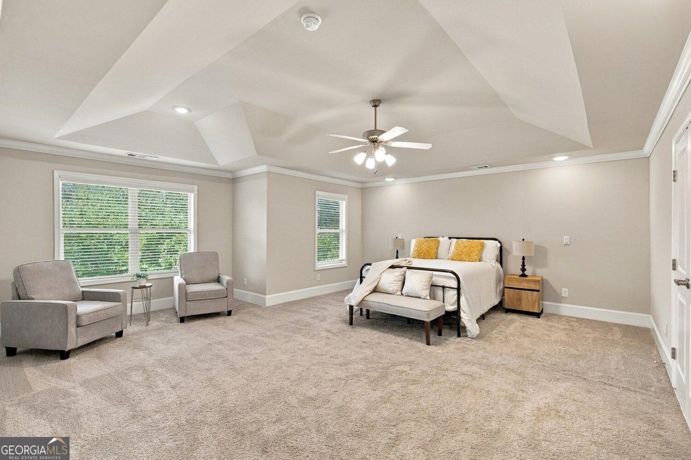 Primary suite
