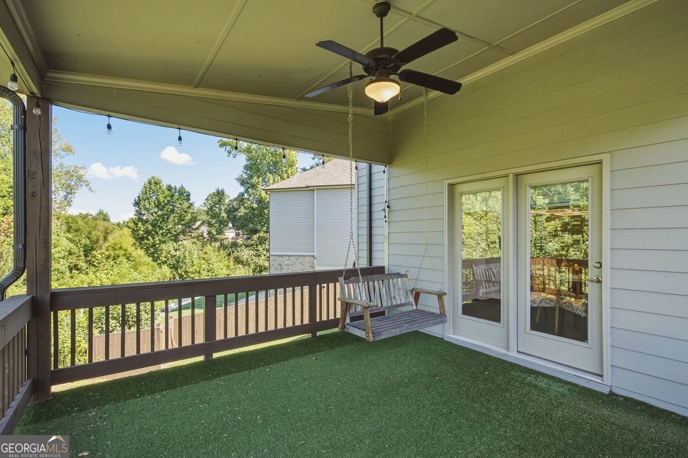 Deck swing
