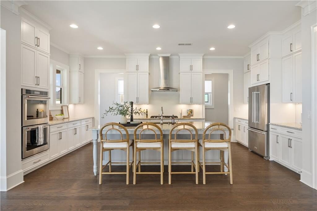 Kitchen with a large island