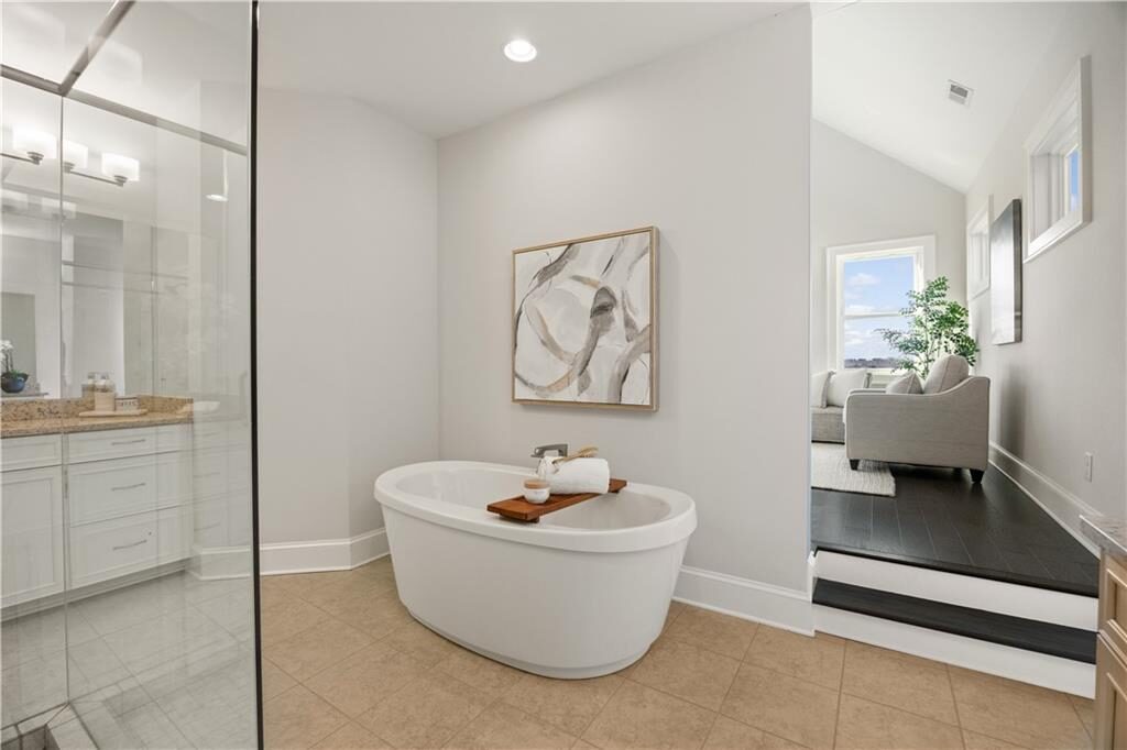 Primary bath with freestanding tub