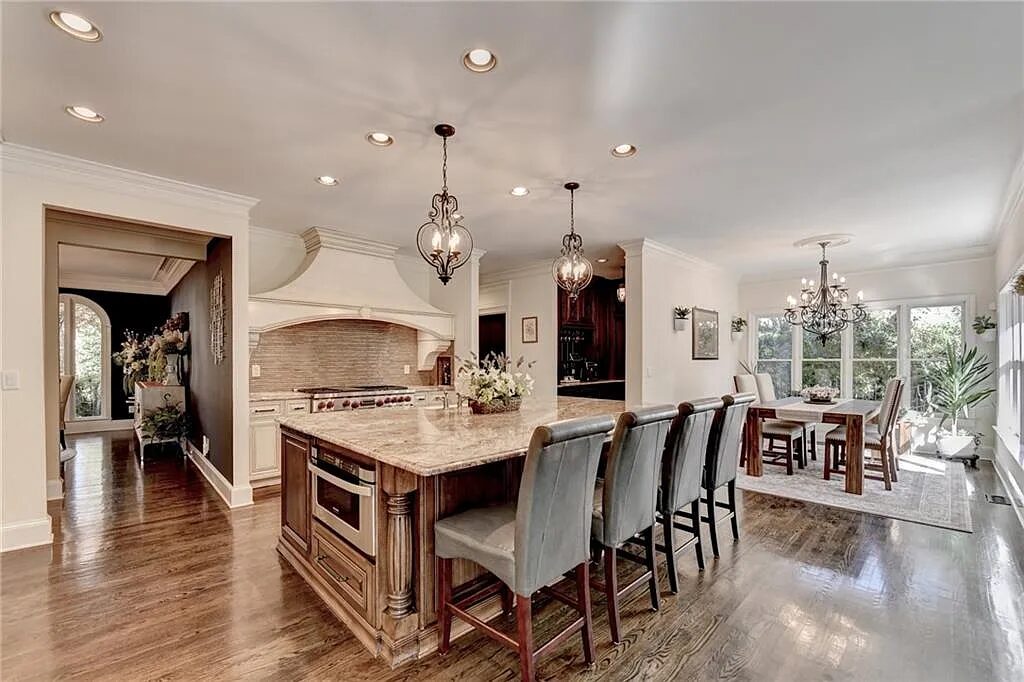 Kitchen and dining area